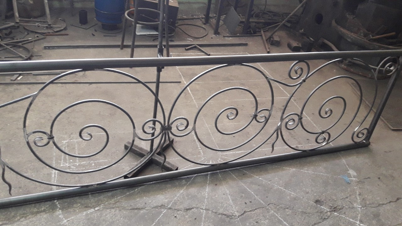 Französische Balkone aus Schmiedeeisen - Schmiedeeisen Profi