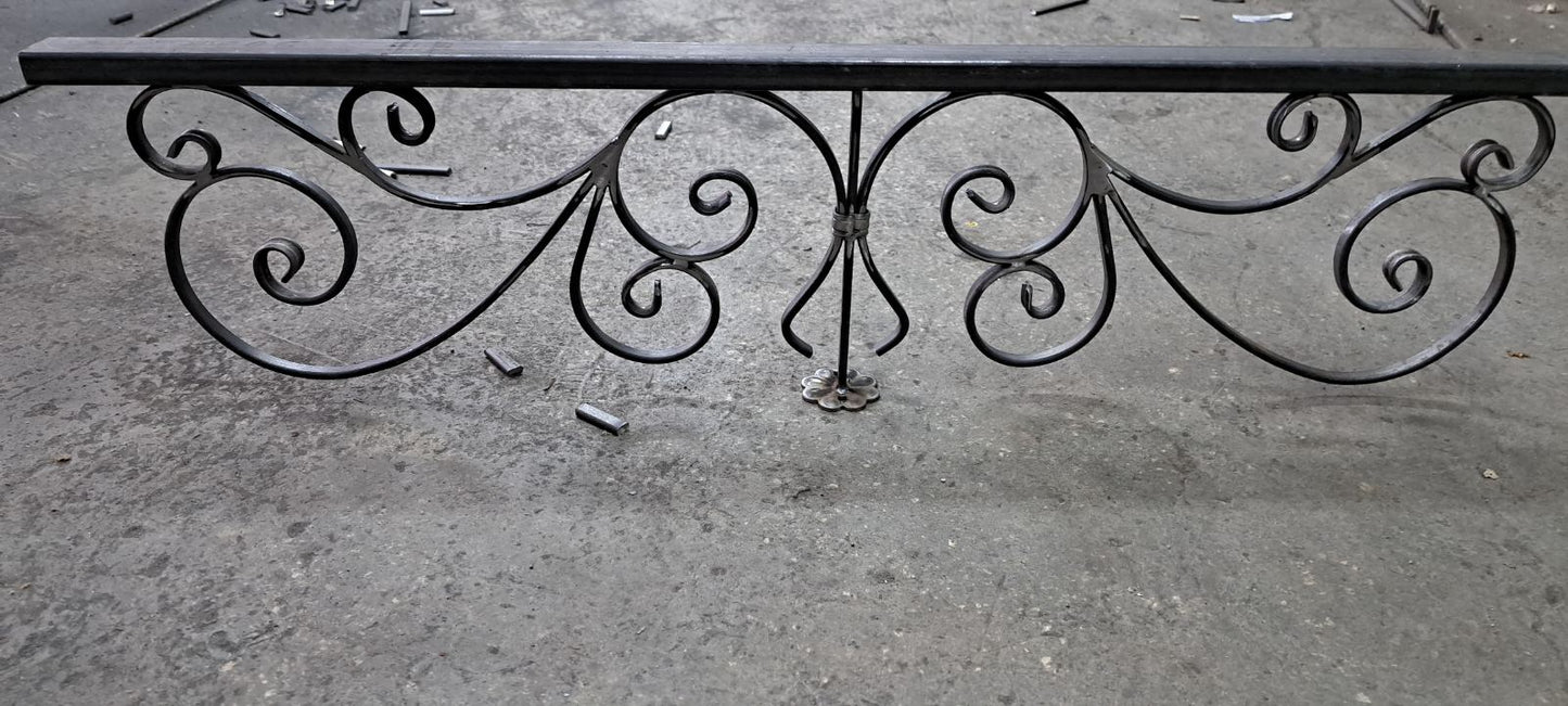 Französische Balkone aus Schmiedeeisen 