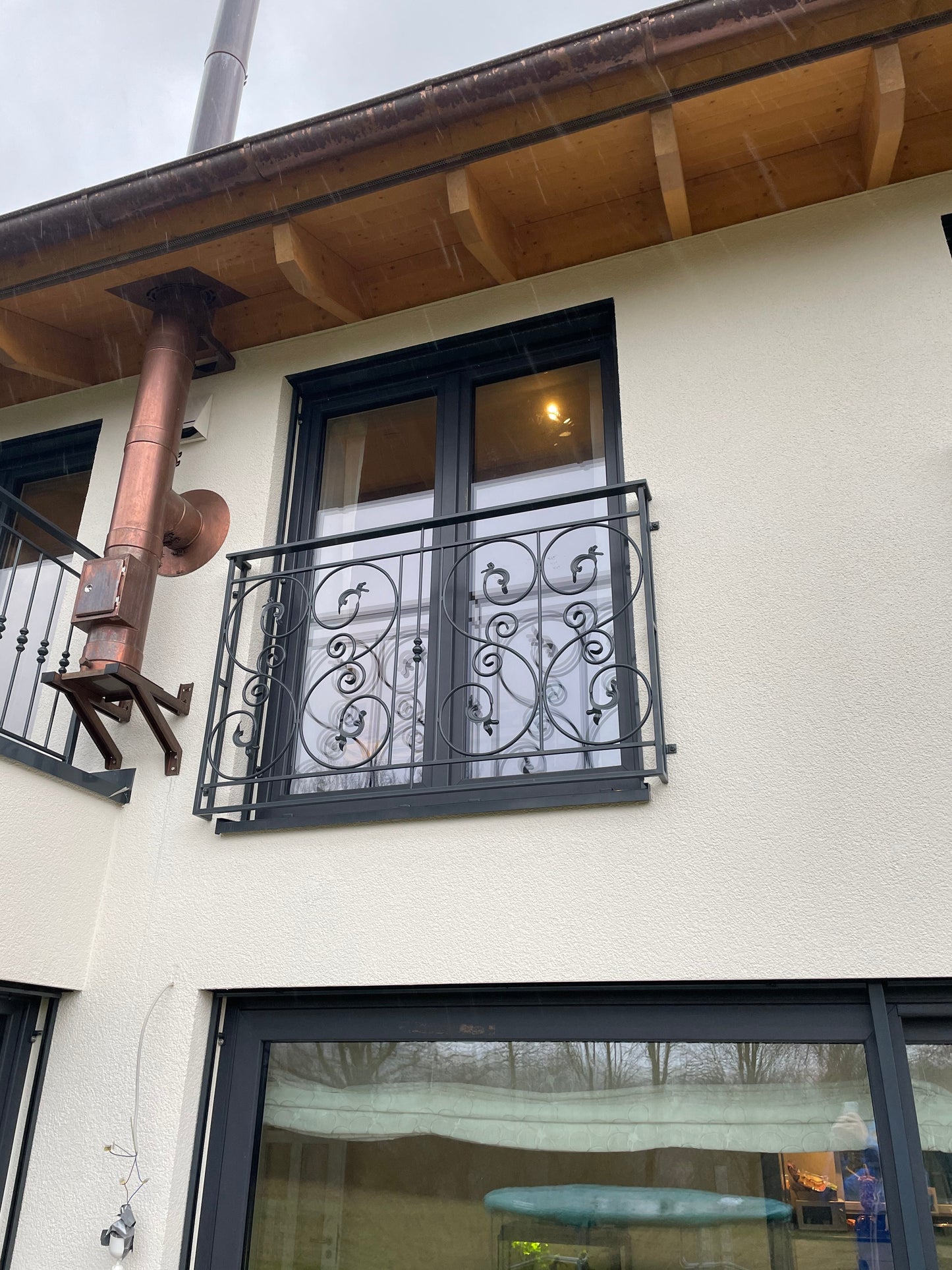Französische Balkone aus Schmiedeeisen 
