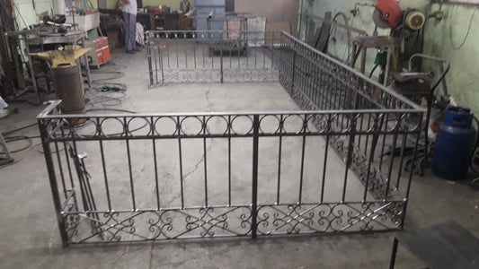 29 Wrought iron railing "Liverpool"